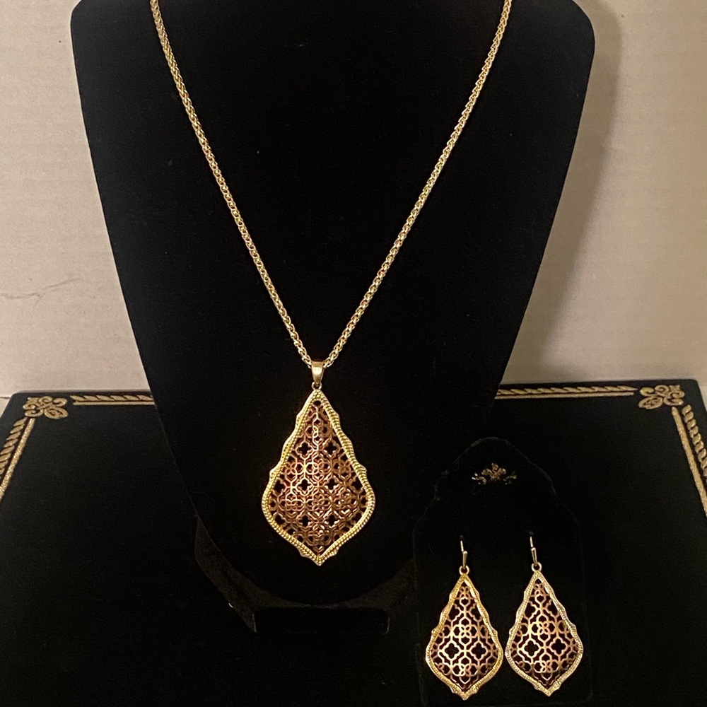 Kendra Scott Jewelry
